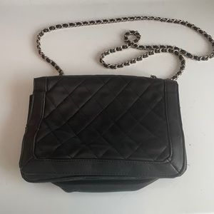 Forever 21 quilted full leather chain Crossbody purse shoulder bag pocketbook
